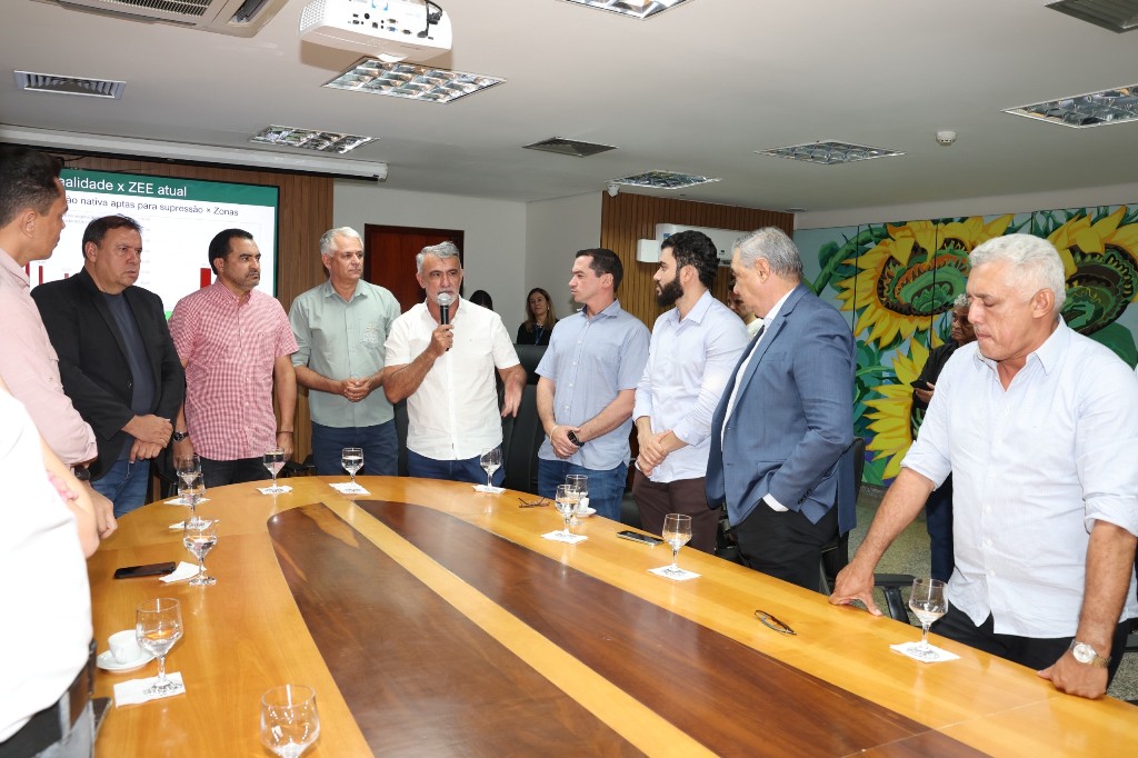 “TODOS PRECISAM FAZER PARTE DESTA CONSTRUÇÃO”, DIZ AMÉLIO SOBRE REVISÃO DO PL DO ZONEAMENTO ECOLÓGICO
