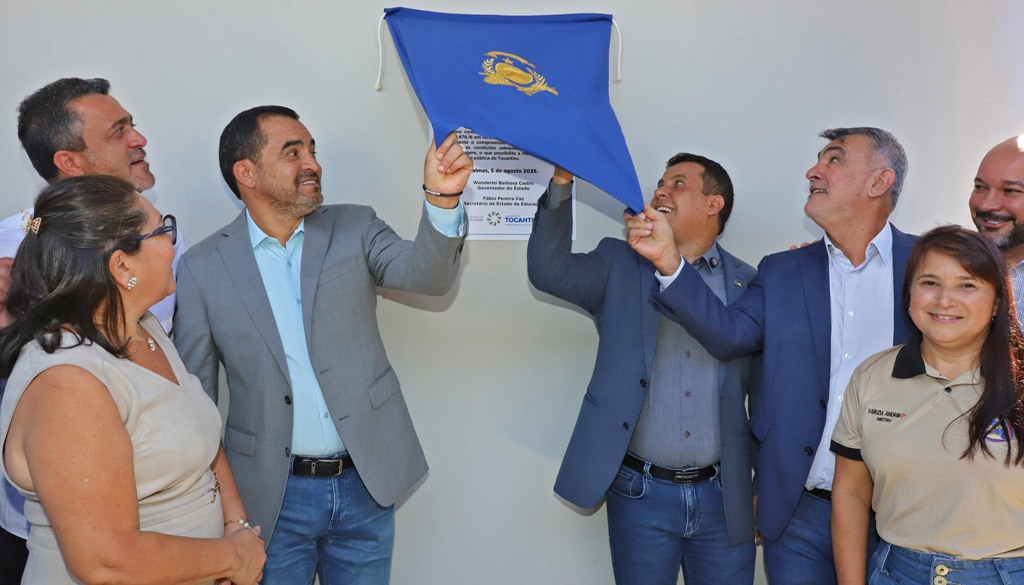 COM INVESTIMENTO DE R$ 2,45 MILHÕES, GOVERNADOR WANDERLEI BARBOSA ENTREGA REFORMA DE ESCOLA NO TAQUARI E ANUNCIA CONSTRUÇÃO DE OUTROS ESPAÇOS