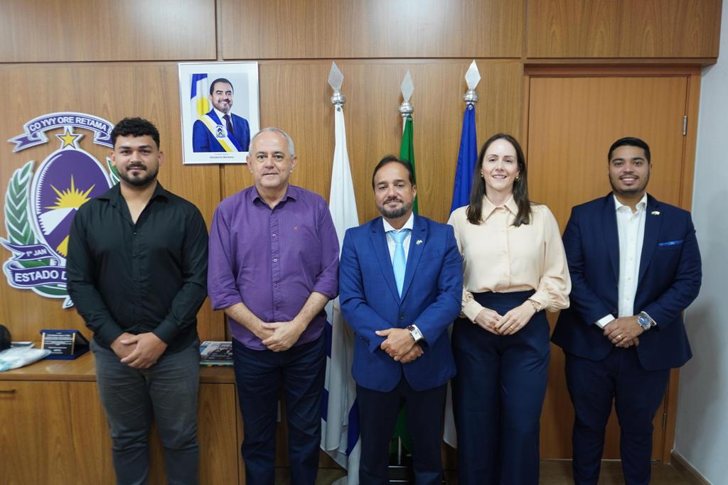 SECRETÁRIO DA INDÚSTRIA, COMÉRCIO E SERVIÇOS RECEBE CEO DA SOLVE GESTÃO E NEGÓCIOS PARA TRATAR DE PARCERIAS NO FOMENTO AO CRÉDITO