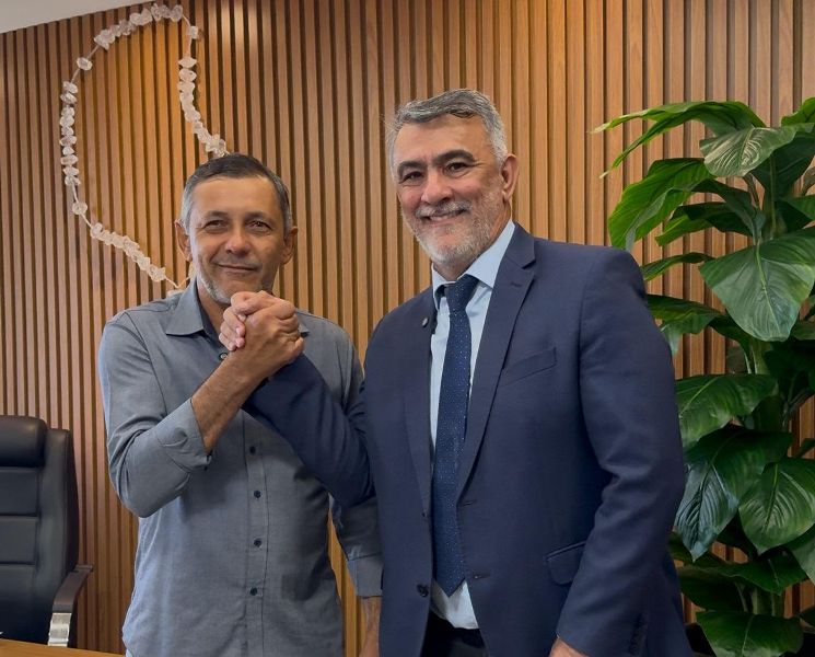 EMENDA PAGA: DEPUTADO AMÉLIO GARANTE R$ 200 MIL PARA AQUISIÇÃO DE AMBULÂNCIA EM PIRAQUÊ