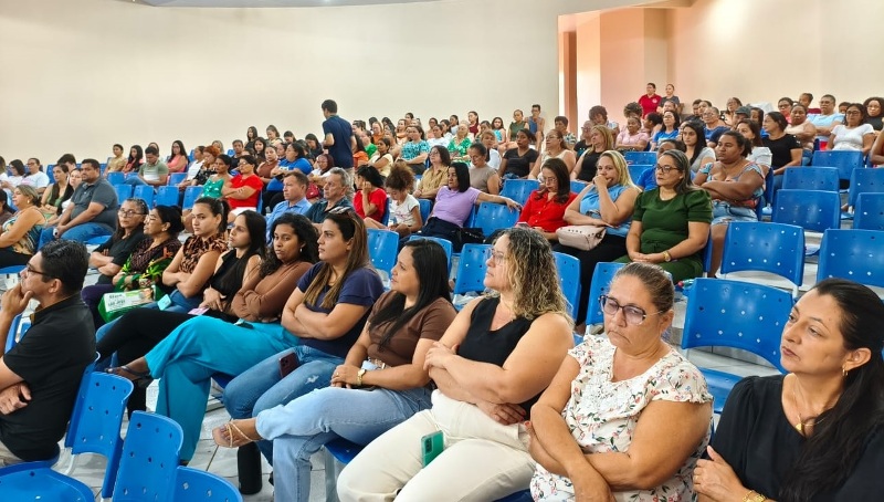 CARAVANA VIDA DE MULHER LEVA ACOLHIMENTO E FORTALECIMENTO ÀS MULHERES DE PIUM
