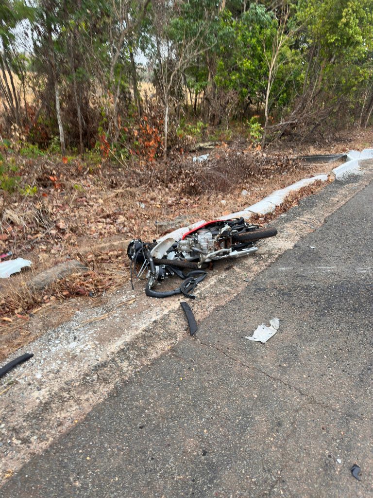 COLISÃO ENTRE MOTOCICLETA E CAMINHÃO DEIXA DUAS VÍTIMAS FATAIS EM COLINAS DO TOCANTINS