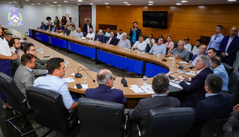 GOVERNADOR LAUREZ MOREIRA ANUNCIA MUTIRÃO PARA REGULARIZAÇÃO AMBIENTAL E AÇÕES ESTRATÉGICAS PARA O SETOR PRODUTIVO DO AGRONEGÓCIO