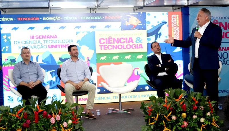 GOVERNADOR LAUREZ MOREIRA ABRE 3ª SEMANA DE CIÊNCIA E TECNOLOGIA DA UNITINS E AUTORIZA OBRAS DO CÂMPUS DE AUGUSTINÓPOLIS