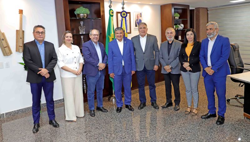 GOVERNADOR LAUREZ MOREIRA E MINISTRO WELLINGTON DIAS ALINHAM AÇÕES E LANÇAMENTO DE PROGRAMAS SOCIAIS NO TOCANTINS