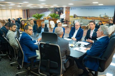 DUPLICAÇÕES DE RODOVIAS E NOVAS PONTES ENTRAM EM PAUTA EM REUNIÃO SOBRE O FUTURO DO TOCANTINS