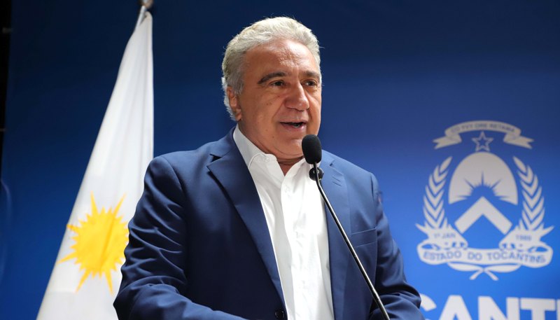 GOVERNADOR LAUREZ MOREIRA SE REÚNE COM PROFISSIONAIS DA EDUCAÇÃO PARA TRATAR DO NOVO PCCR NESTA QUINTA-FEIRA, 27