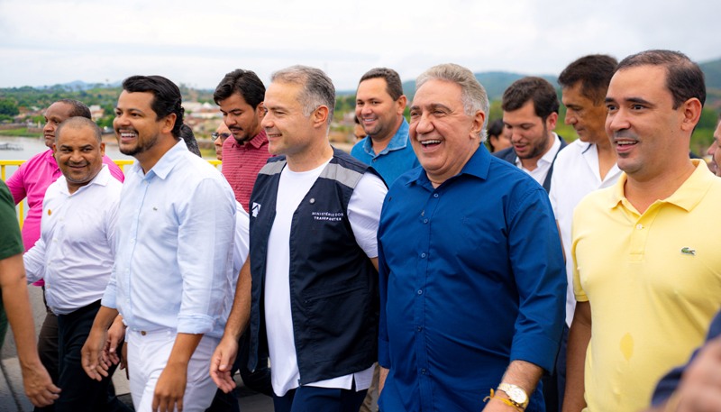 GOVERNADOR LAUREZ MOREIRA E MINISTRO RENAN FILHO VISTORIAM OBRAS DA PONTE DE XAMBIOÁ E ANUNCIAM ENTREGA PARA NOVEMBRO