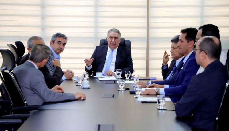 GOVERNADOR LAUREZ MOREIRA DEBATE PROJETOS DE IRRIGAÇÃO DA REGIÃO SUDOESTE DO TOCANTINS