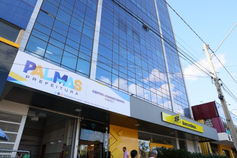 MAIS DE 400 SERVIDORES DA EDUCAÇÃO TÊM PROGRESSÕES E GRATIFICAÇÕES CONCEDIDAS PELA PREFEITURA DE PAL-MAS