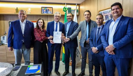 EM BRASÍLIA, GOVERNADOR WANDERLEI BARBOSA ARTICULA AMPLIAÇÃO DE RECURSOS DO SUS NO TOCANTINS