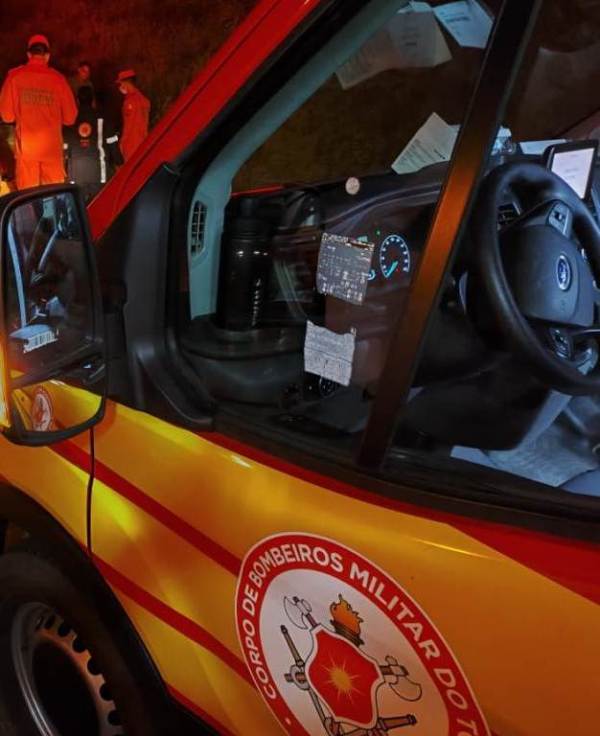 JOVEM FICA FERIDO APÓS PERDER O CONTROLE DE MOTOCICLETA EM AVENIDA MOVIMENTADA DE PALMAS