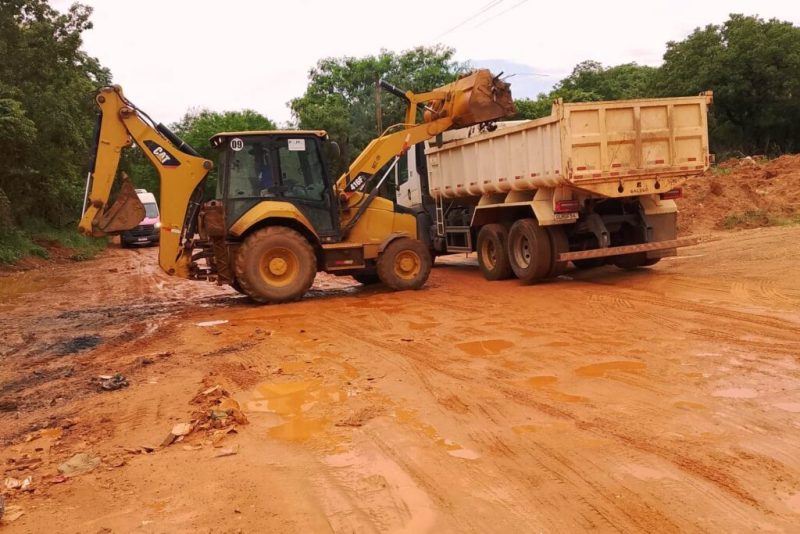 AÇÃO PREVENTIVA RETIRA 80 TONELADAS DE LIXO E MELHORA CONDIÇÕES NO SETOR ÁGUA FRIA