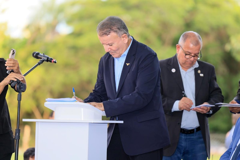 EDUARDO SIQUEIRA AUTORIZA ENVIO DE PROJETO PARA REESTRUTURAÇÃO DE CARREIRA DURANTE CELEBRAÇÃO DOS 33 ANOS DA GUARDA METROPOLITANA DE PALMAS