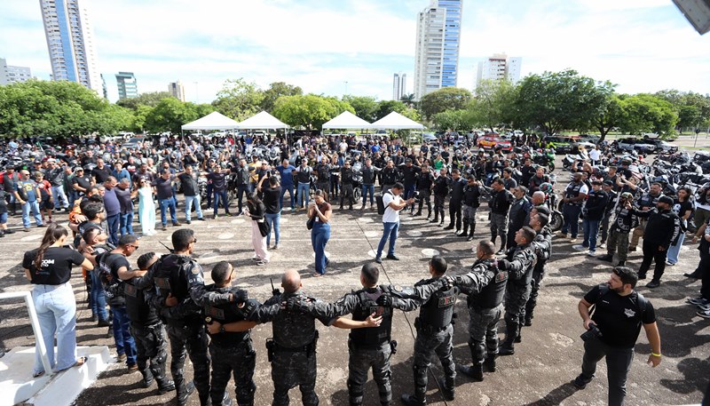 EM PALMAS, GOVERNADOR WANDERLEI BARBOSA PARTICIPA DO 2º ENCONTRO NACIONAL MOTOCICLÍSTICO DO GIRO