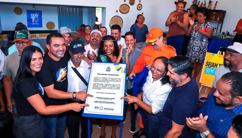 NA COMUNIDADE QUILOMBOLA BARRA DA AROEIRA, GOVERNADOR WANDERLEI BARBOSA ENTREGA PRIMEIRO PONTO DE INTERNET VIA SATÉLITE DO PROJETO TOCANTINS CONECTADO