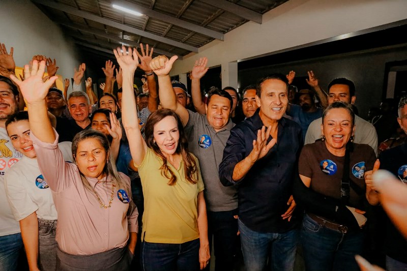 PROFESSORA DORINHA RECEBE APOIO DE TODO O GRUPO POLÍTICO DE SUCUPIRA EM ENCONTRO COM A COMUNIDADE